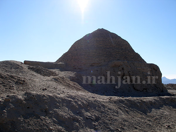 آب انبار بازار، عکس از: حمیدرضا خزاعی آب انبار بازار، عکس از: حمیدرضا خزاعی