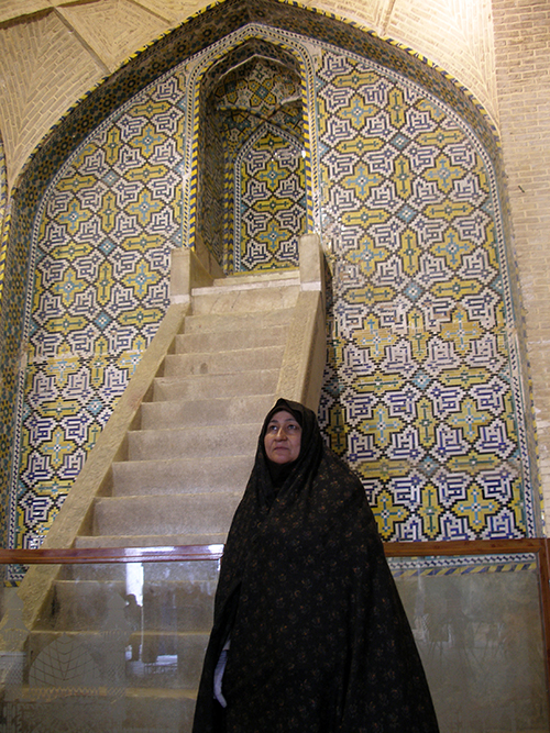 منبر مسجد کریم خان