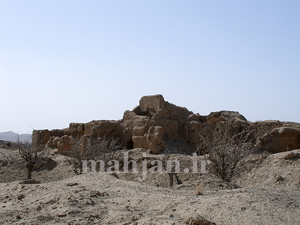 ویرانی بازمانده از زلزله 1347 عکس از: حمیدرضا خزاعی