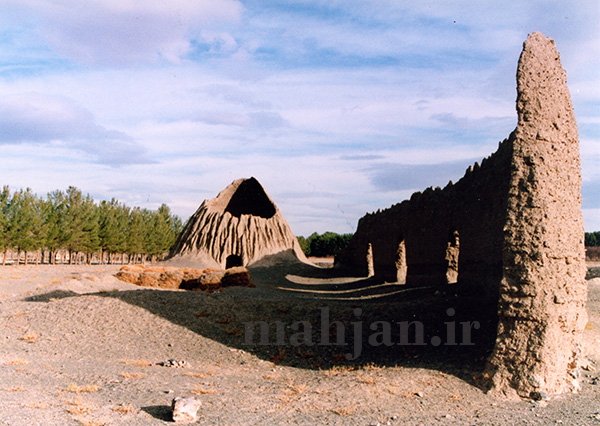 یخدان شوکت آباد، عکس از حمیدرضا خزاعی یخدان شوکت آباد، عکس از حمیدرضا خزاعی
